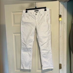 White House Black Market Cropped Jeans Size 4 White